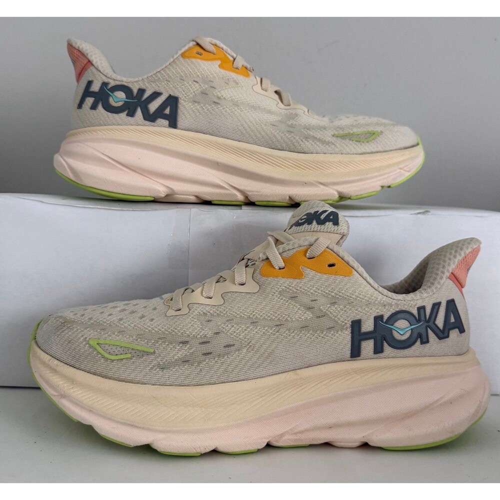 Hoka One Clifton 9 Women’s Size 8.5B